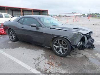  Salvage Dodge Challenger