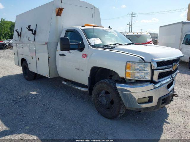  Salvage Chevrolet Silverado 3500