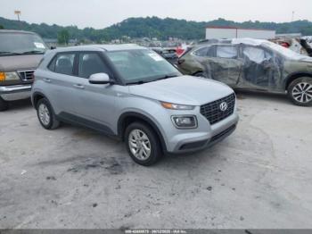  Salvage Hyundai VENUE