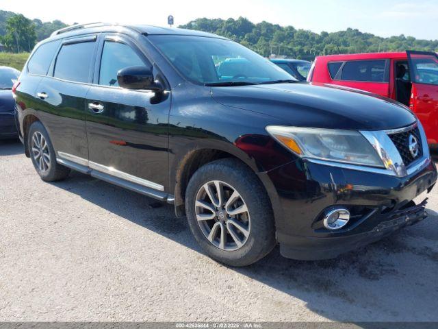  Salvage Nissan Pathfinder