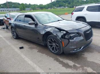  Salvage Chrysler 300