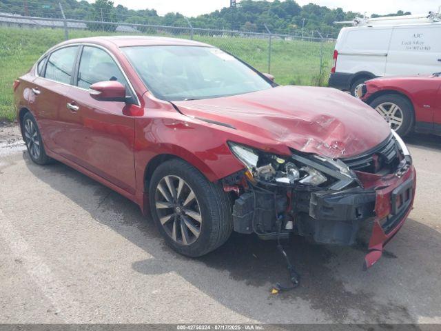  Salvage Nissan Altima