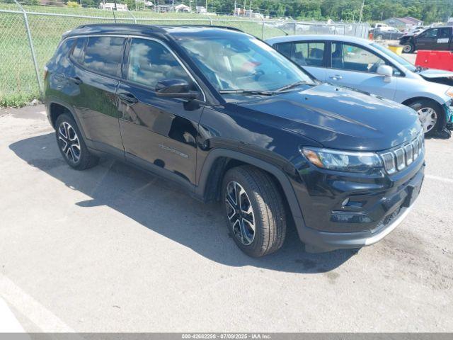  Salvage Jeep Compass