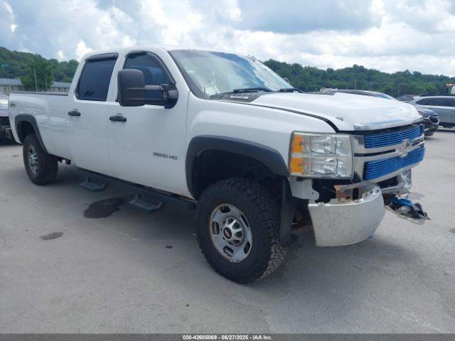  Salvage Chevrolet Silverado 2500