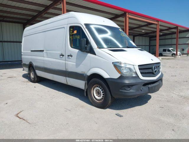  Salvage Mercedes-Benz Sprinter 2500