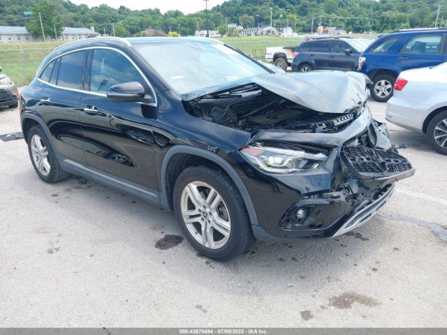  Salvage Mercedes-Benz GLA