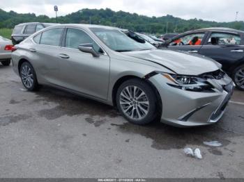  Salvage Lexus Es