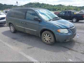  Salvage Chrysler Town & Country