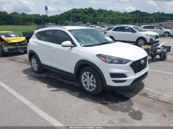  Salvage Hyundai TUCSON