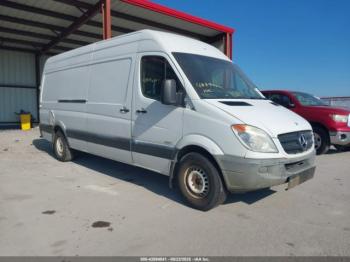  Salvage Mercedes-Benz Sprinter 2500