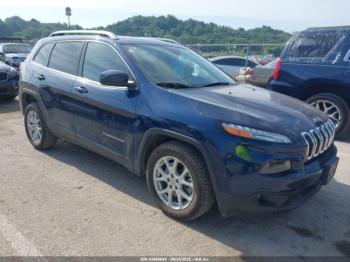  Salvage Jeep Cherokee