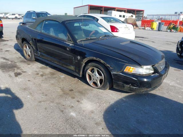  Salvage Ford Mustang