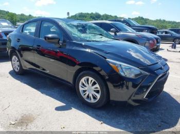  Salvage Toyota Yaris