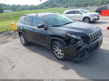  Salvage Jeep Cherokee