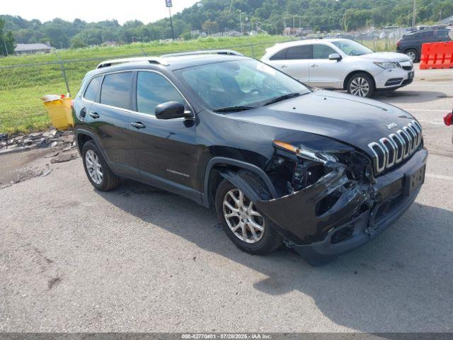  Salvage Jeep Cherokee