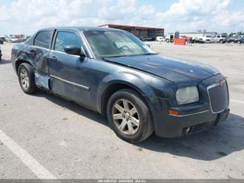  Salvage Chrysler 300