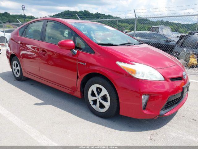  Salvage Toyota Prius