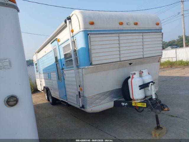  Salvage Holiday Rambler Trail Seeker
