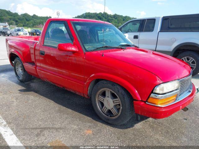  Salvage Chevrolet S-10