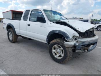  Salvage Toyota Tacoma