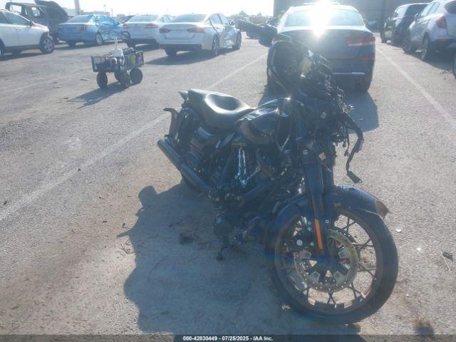  Salvage Harley-Davidson Flhxst