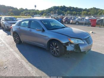  Salvage Chrysler 200