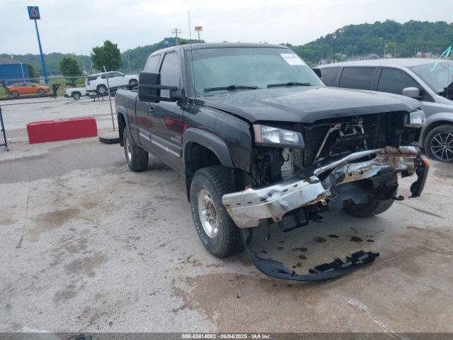  Salvage Chevrolet Silverado 2500
