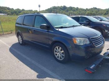  Salvage Chrysler Town & Country