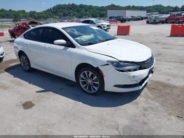  Salvage Chrysler 200