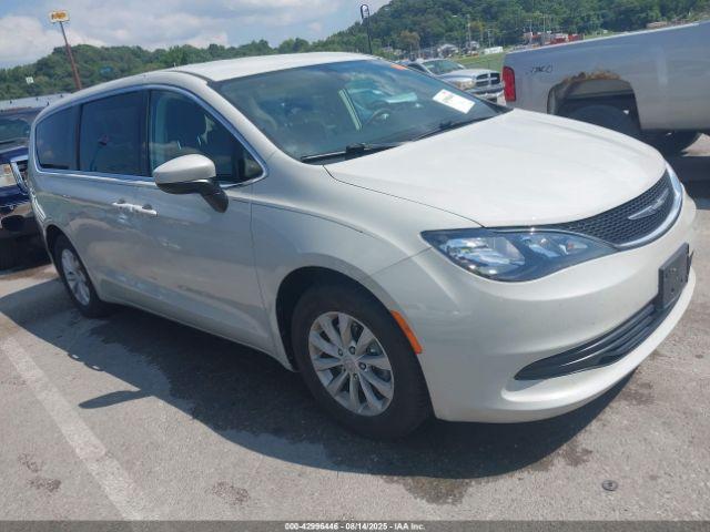  Salvage Chrysler Pacifica
