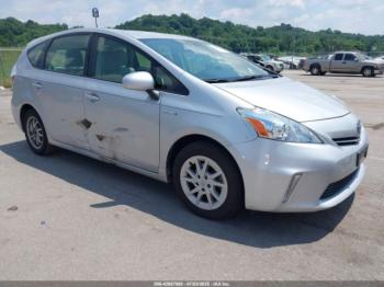  Salvage Toyota Prius v