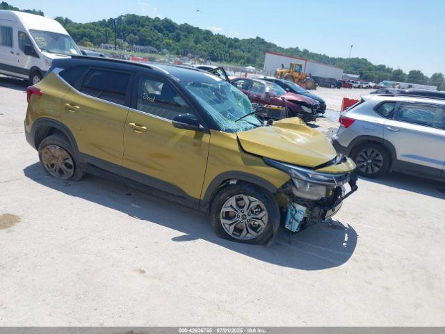  Salvage Kia Seltos