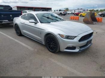 Salvage Ford Mustang