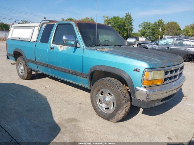  Salvage Dodge Dakota