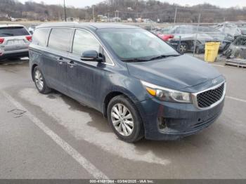  Salvage Kia Sedona