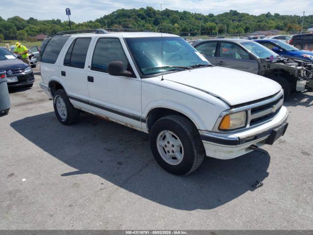  Salvage Chevrolet Blazer