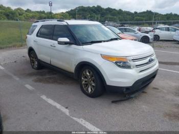  Salvage Ford Explorer