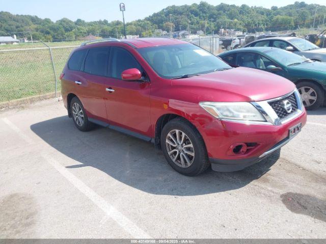  Salvage Nissan Pathfinder