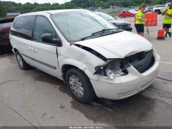  Salvage Chrysler Town & Country