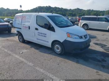  Salvage Nissan Nv