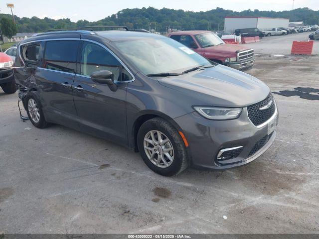  Salvage Chrysler Pacifica