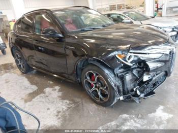  Salvage Alfa Romeo Stelvio