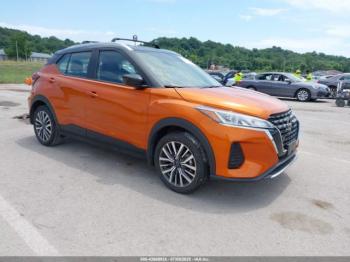  Salvage Nissan Kicks