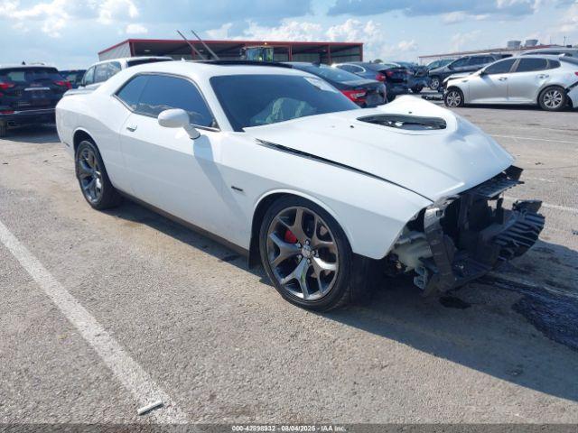  Salvage Dodge Challenger