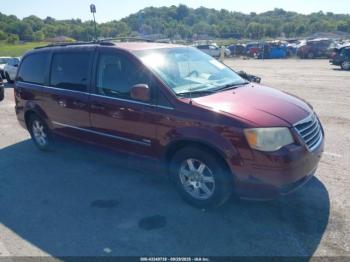  Salvage Chrysler Town & Country