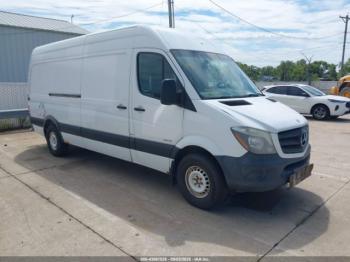  Salvage Mercedes-Benz Sprinter 2500