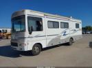 Ford F-550 Super Duty Stripped Chass Image 15