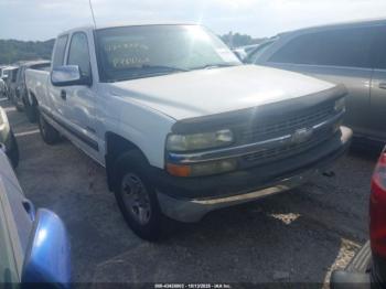  Salvage Chevrolet Silverado 2500