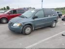 Chrysler Town & Country Image 3