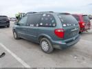 Chrysler Town & Country Image 12